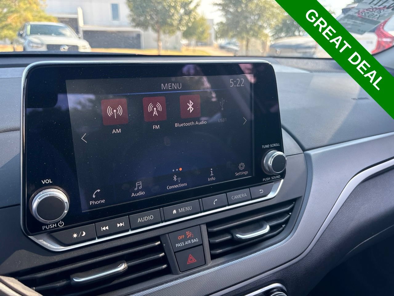 Used 2025 Nissan Altima 2.5 SR FWD image 19