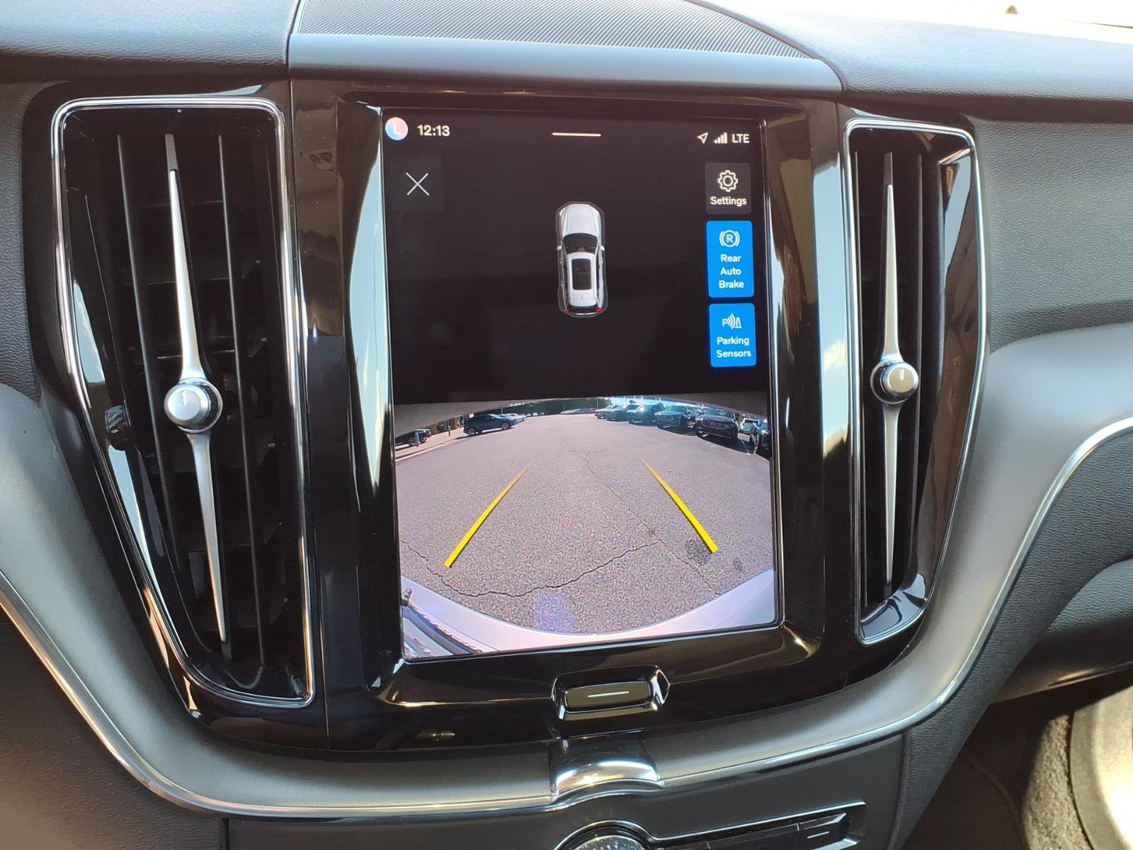 Certified 2023 Volvo XC60 B5 Core w/ Climate Package AWD/4WD image 23