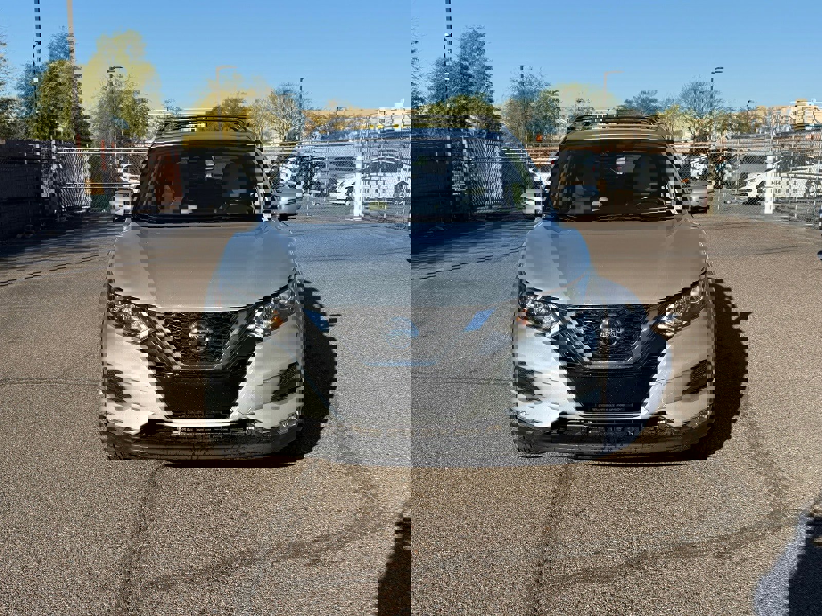 Used 2020 Nissan Rogue Sport SV w/ Technology Package image 2