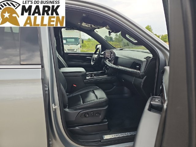 Used 2025 Chevrolet Tahoe LT AWD/4WD image 28