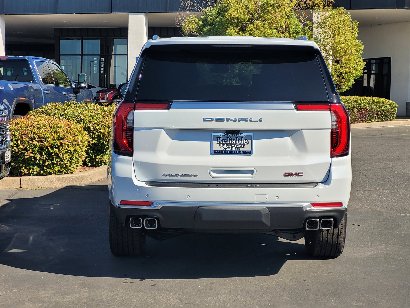New 2026 GMC Yukon XL Denali w/ Denali Reserve Package AWD/4WD image 5