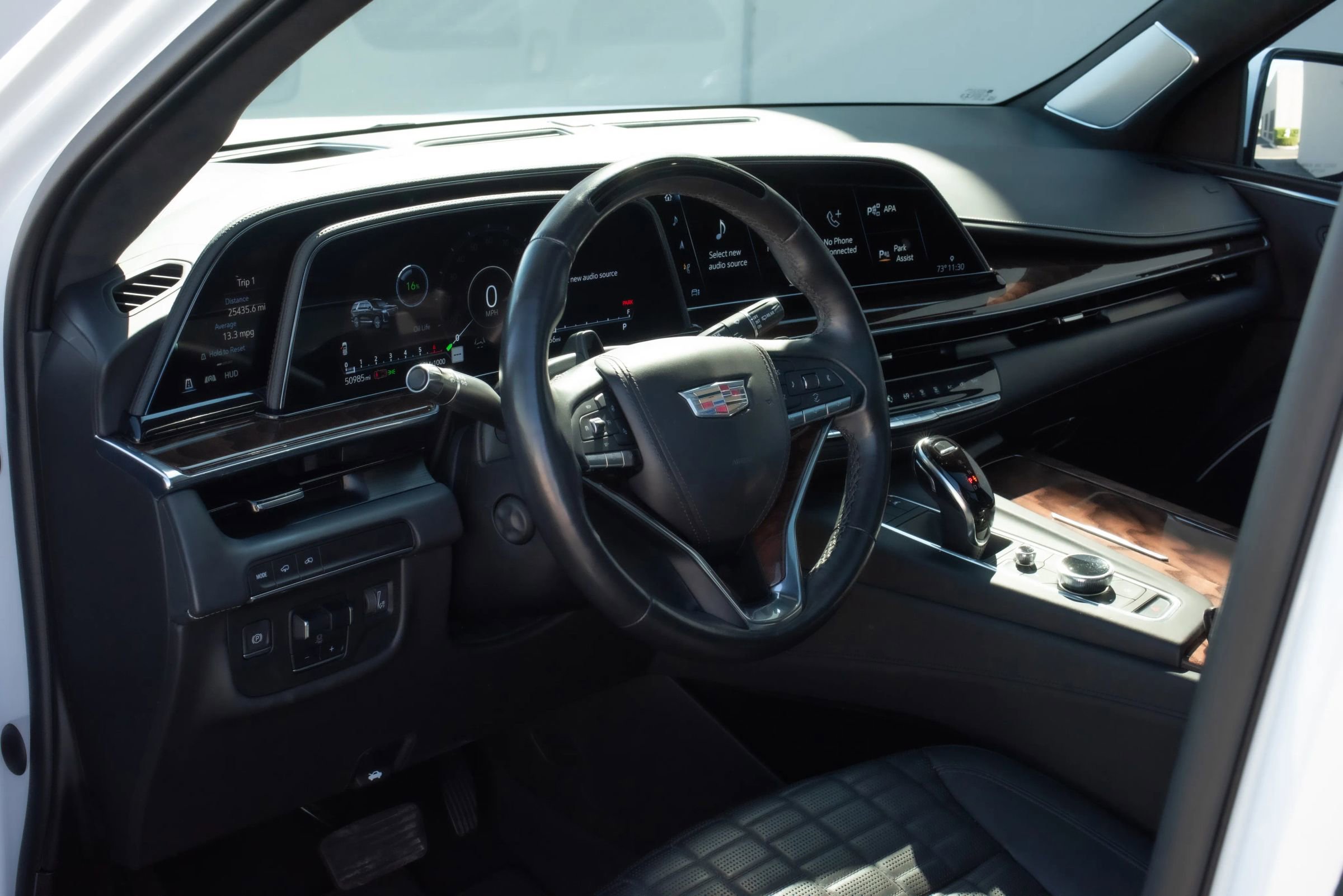 Used 2022 Cadillac Escalade ESV Sport Platinum image 10