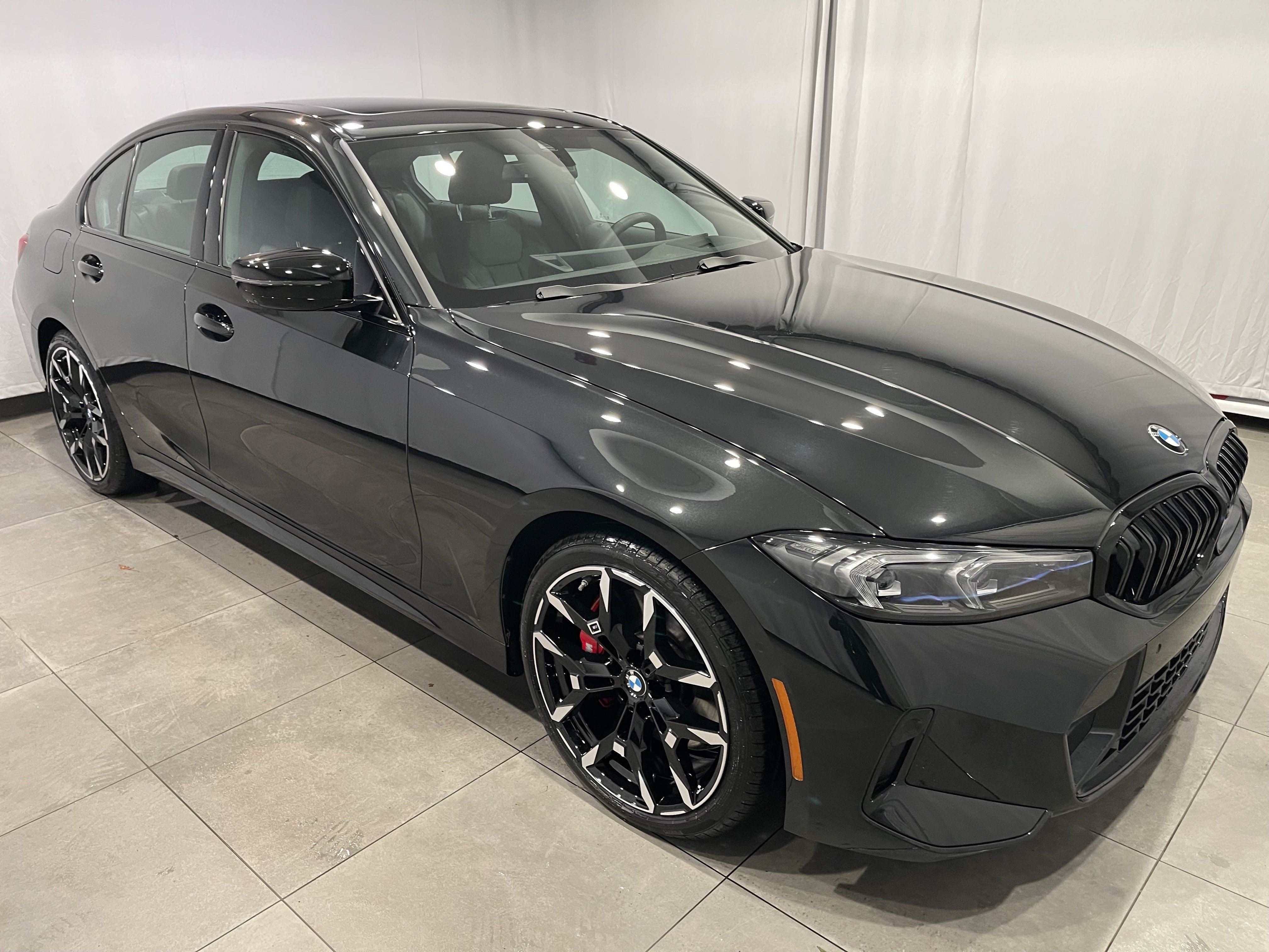 Used 2026 BMW 330i xDrive Sedan w/ M Sport Package AWD/4WD image 3