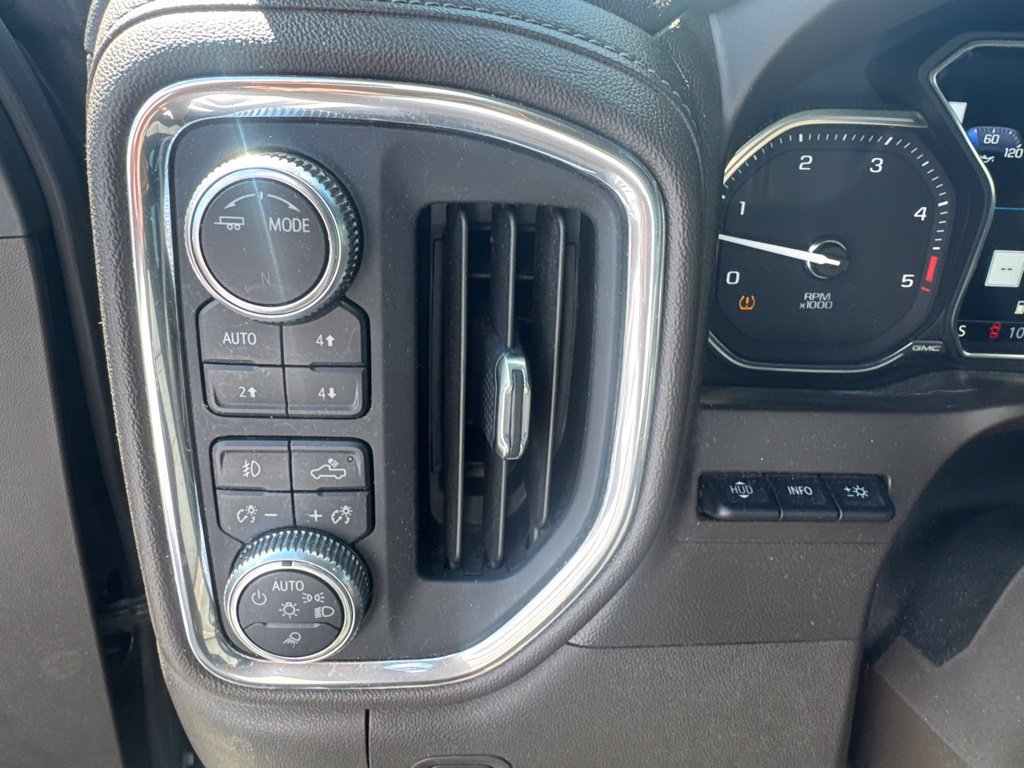 Used 2020 GMC Sierra 3500 Denali w/ Denali Ultimate Package AWD/4WD image 26