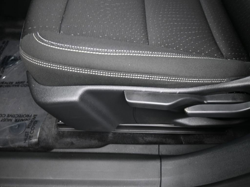 Used 2025 Chevrolet Blazer EV LT image 15