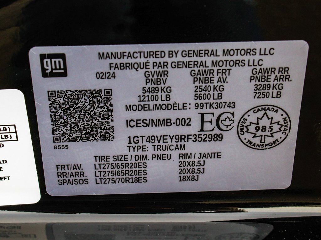 Used 2024 GMC Sierra 3500 AT4 w/ AT4 Premium Plus Package image 14