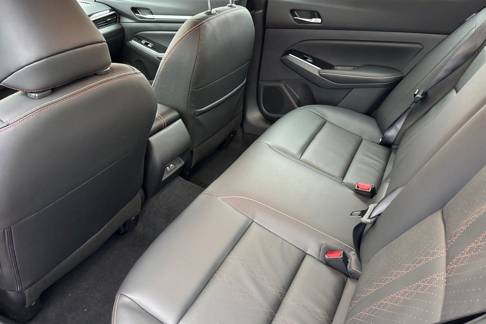 New 2025 Nissan Altima 2.5 SR w/ SR Premium Package image 9