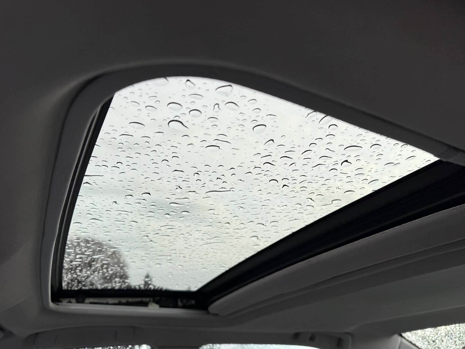 Used 2013 Toyota Camry XLE w/ Leather Pkg image 18