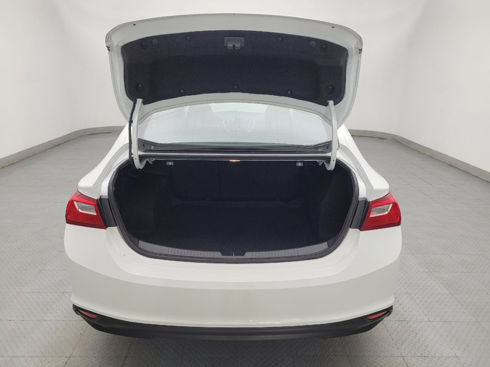 Used 2022 Chevrolet Malibu LS FWD image 29