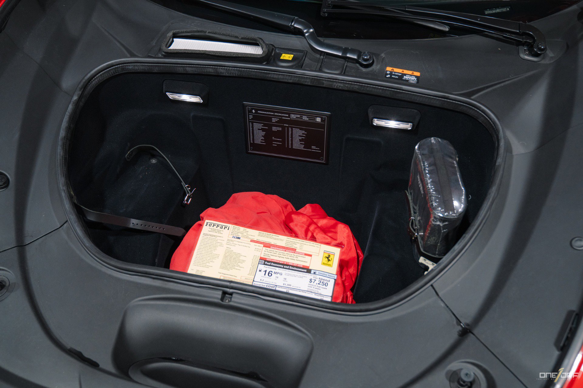 Used 2022 Ferrari F8 Tributo image 32