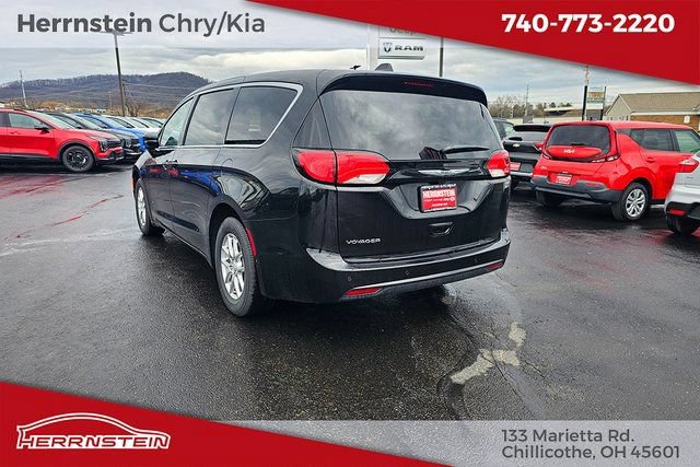 New 2026 Chrysler Voyager LX FWD image 5
