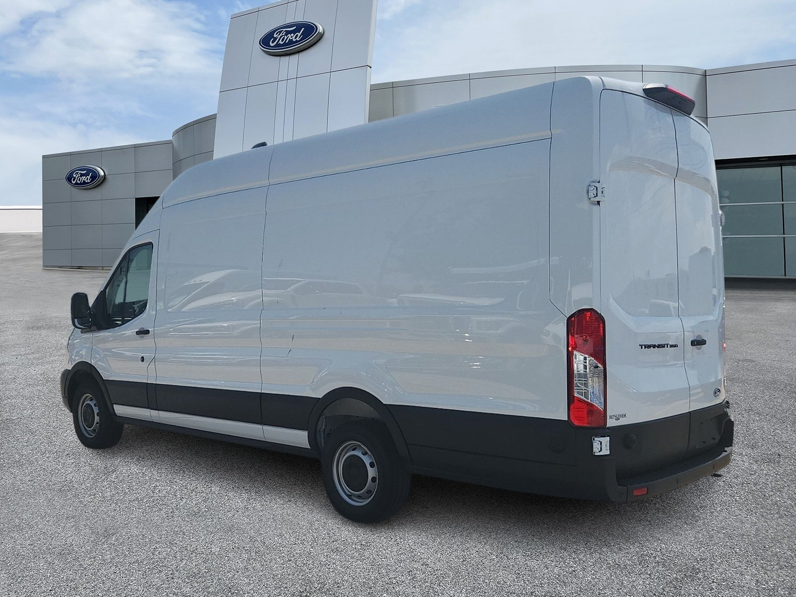 New 2026 Ford Transit 350 148 High Roof Extended w/ Load Area Protection Package RWD image 3