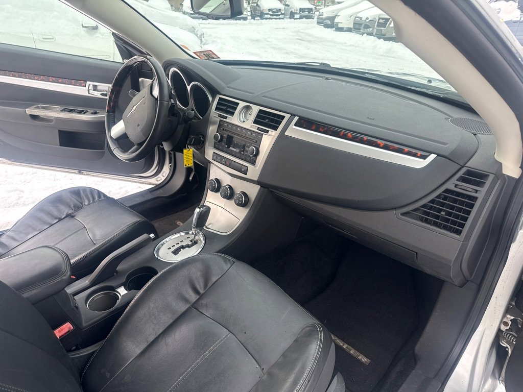 Used 2009 Chrysler Sebring Limited image 12