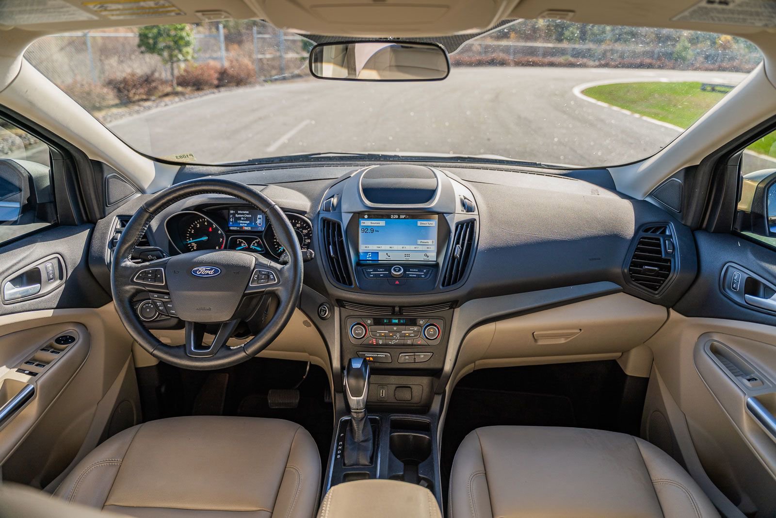 Used 2019 Ford Escape SEL image 21