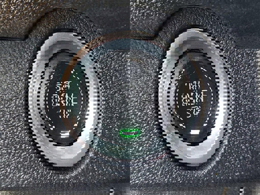 Certified 2025 Chevrolet Traverse LT image 26