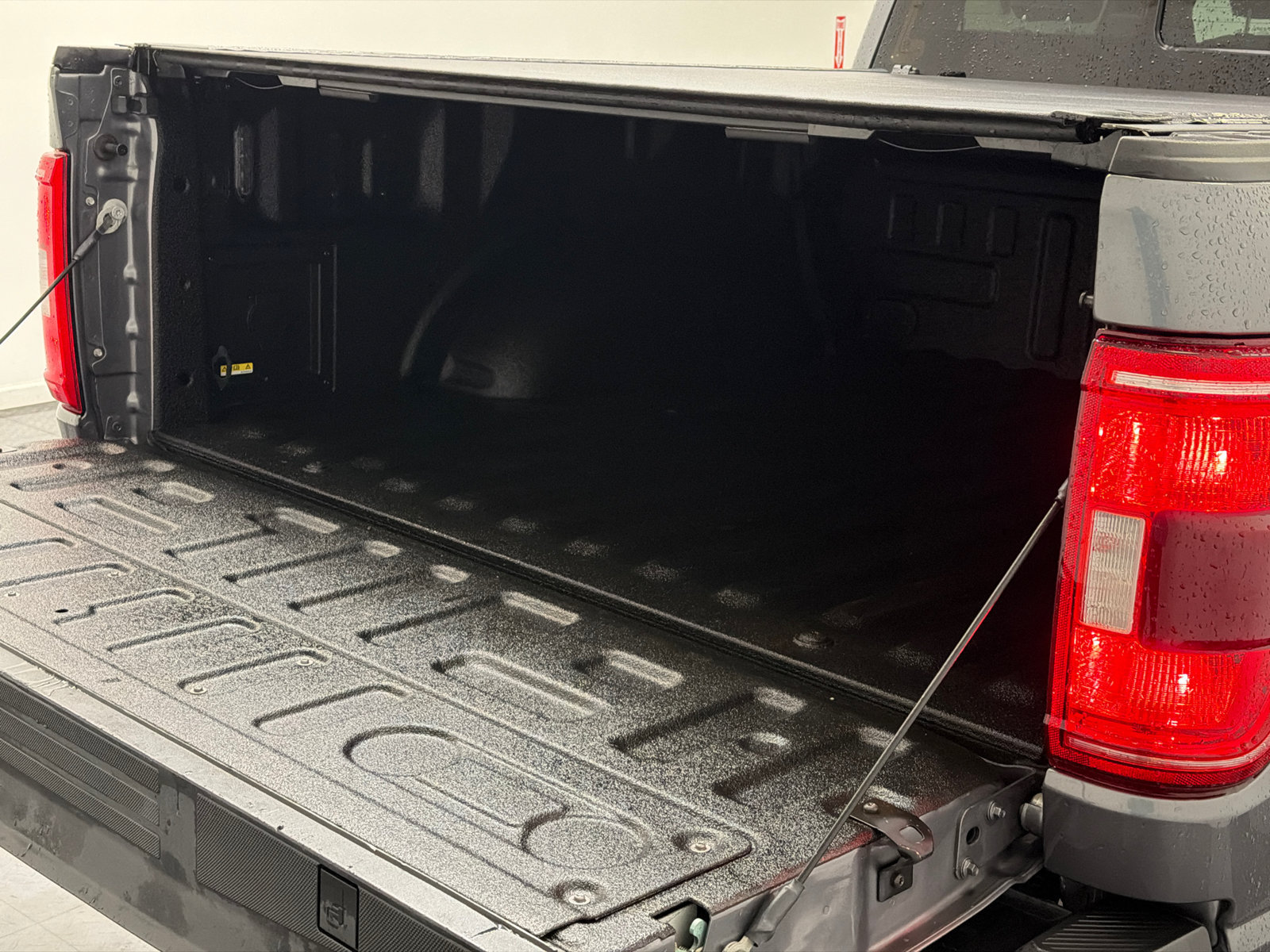 Used 2021 Ford F150 XLT w/ Equipment Group 302A High AWD/4WD image 9