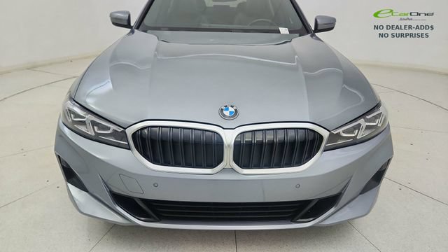 Used 2023 BMW 330i Sedan w/ Driving Assistance Package RWD image 9