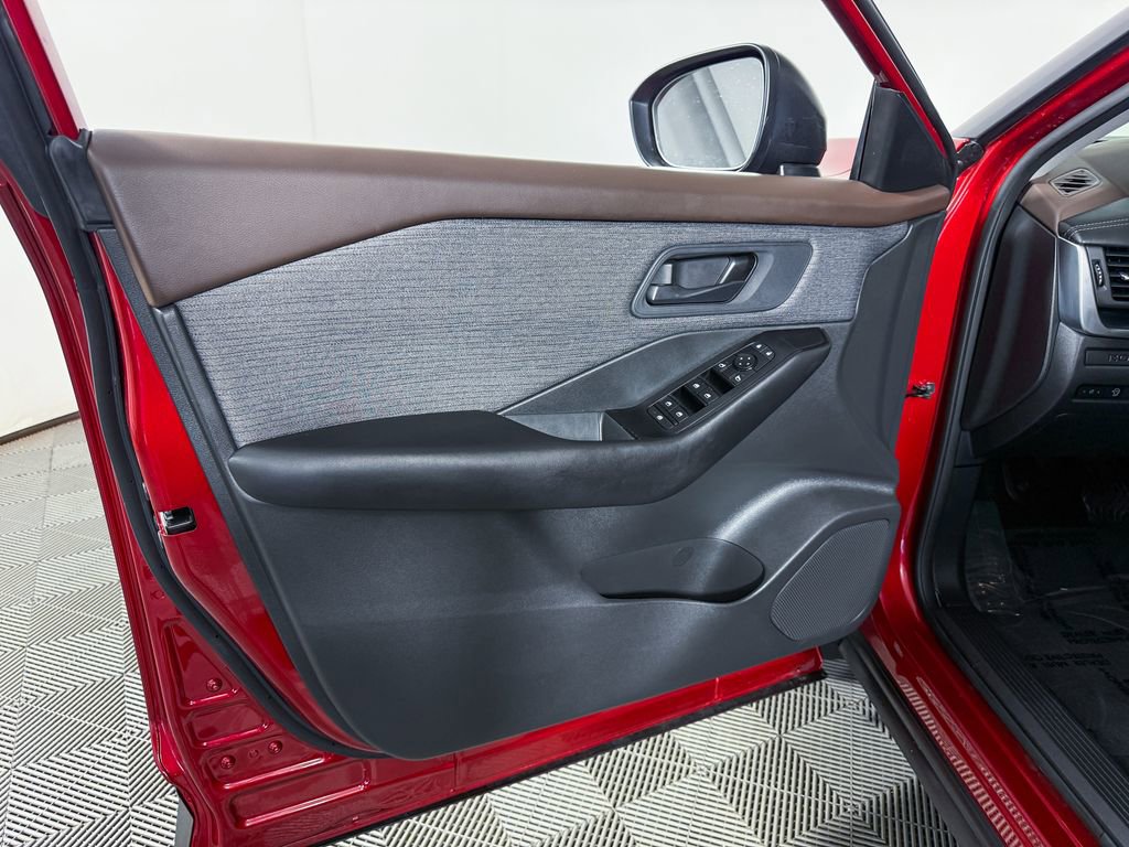 Certified 2023 Nissan Rogue S image 35
