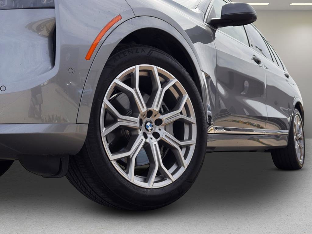 Used 2025 BMW X7 xDrive40i image 35