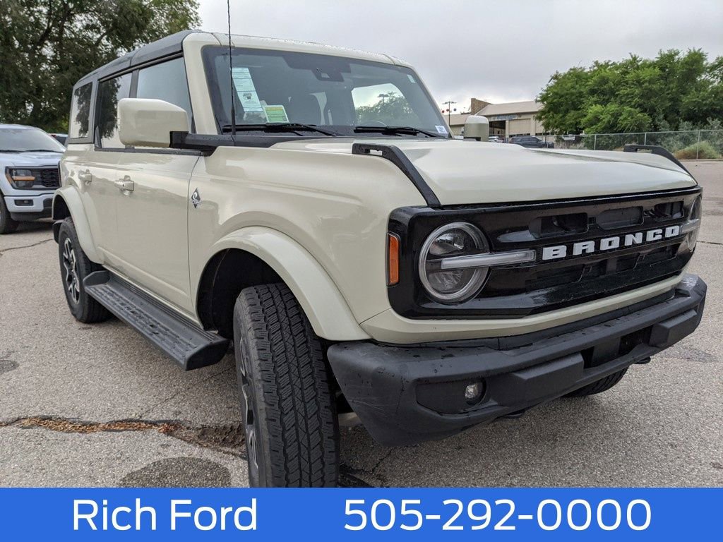 New 2025 Ford Bronco Outer Banks image 1
