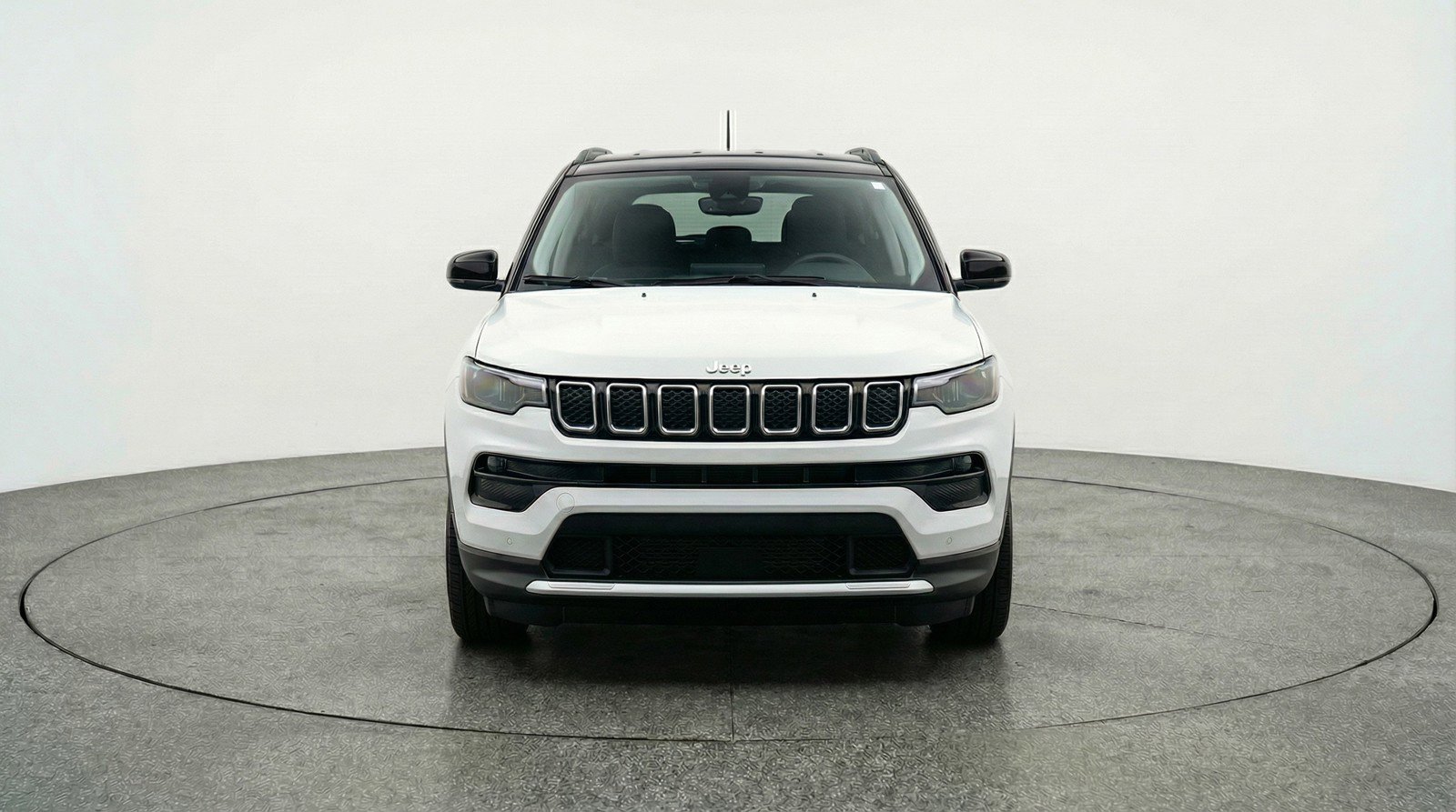 Used 2025 Jeep Compass Limited image 2
