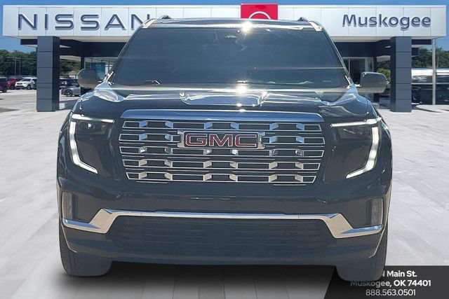 Used 2025 GMC Acadia Denali w/ LPO, Floor Liner Package AWD/4WD image 2