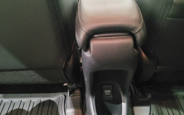 Used 2020 Honda HR-V Touring image 25