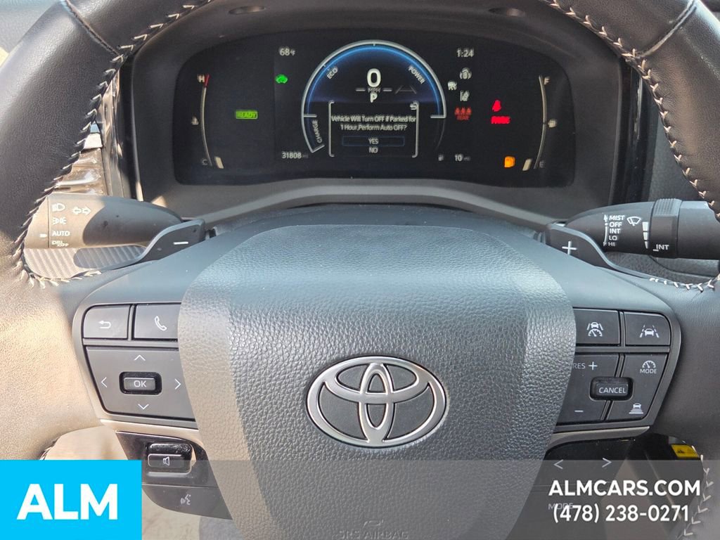 Used 2025 Toyota Camry SE image 23