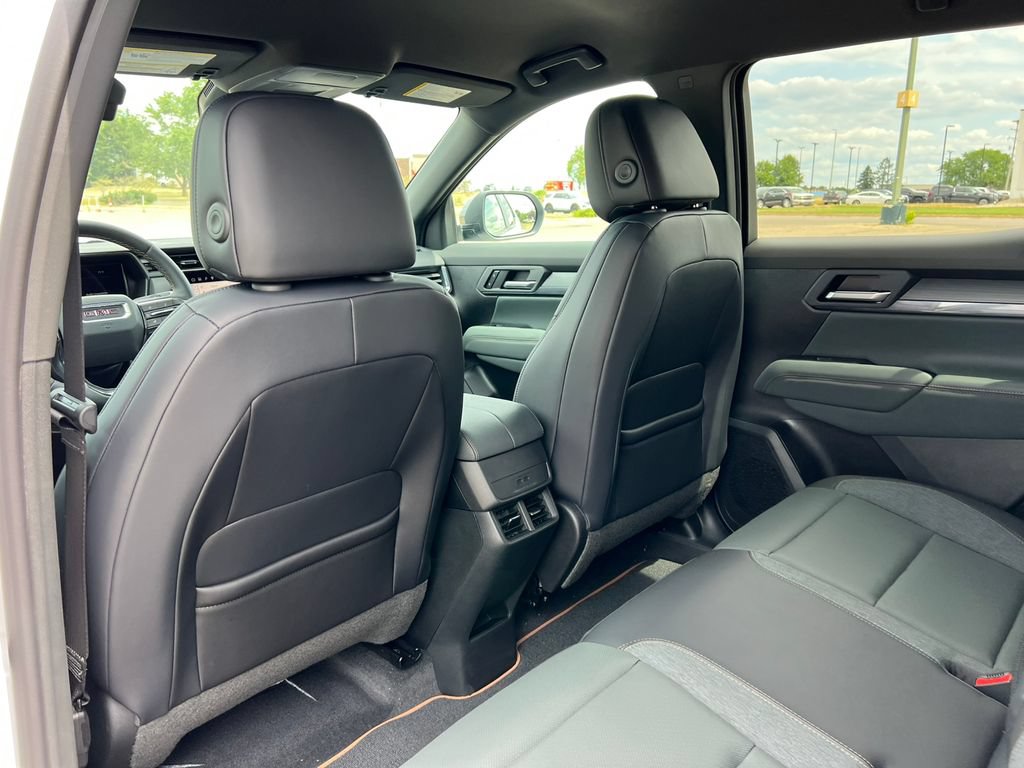 New 2027 GMC Terrain AT4 AWD/4WD image 33