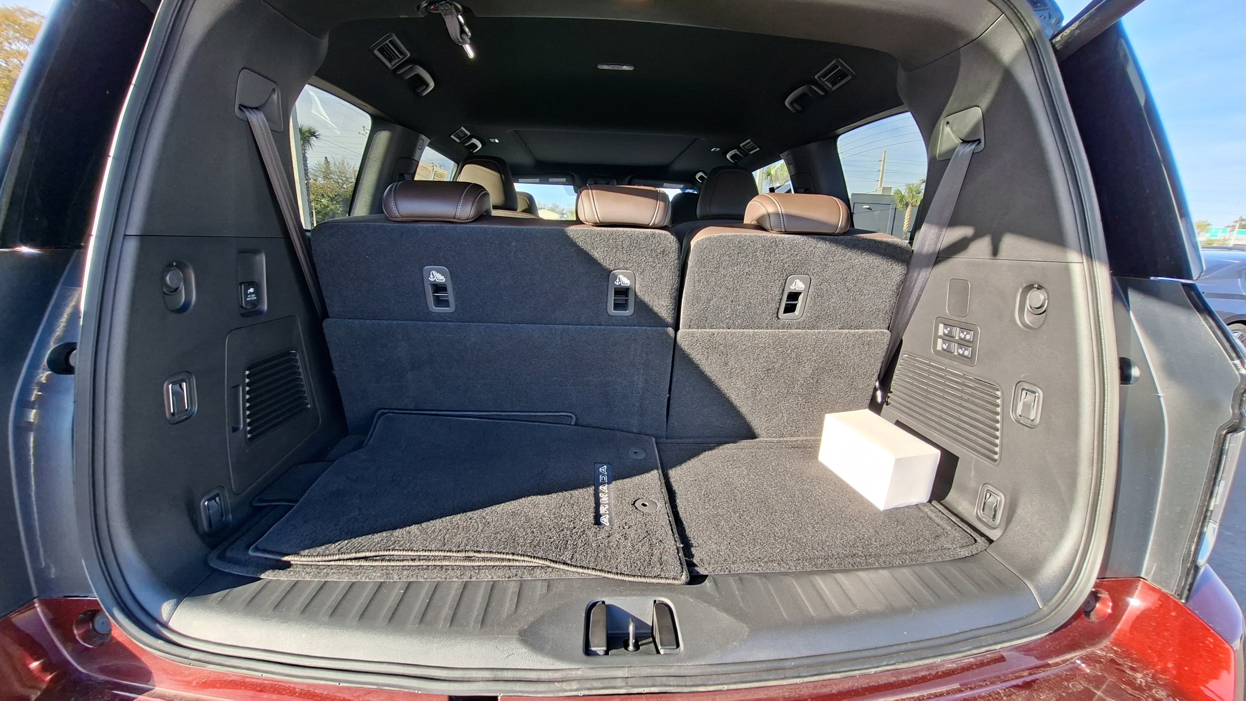 Certified 2025 Nissan Armada Platinum image 22