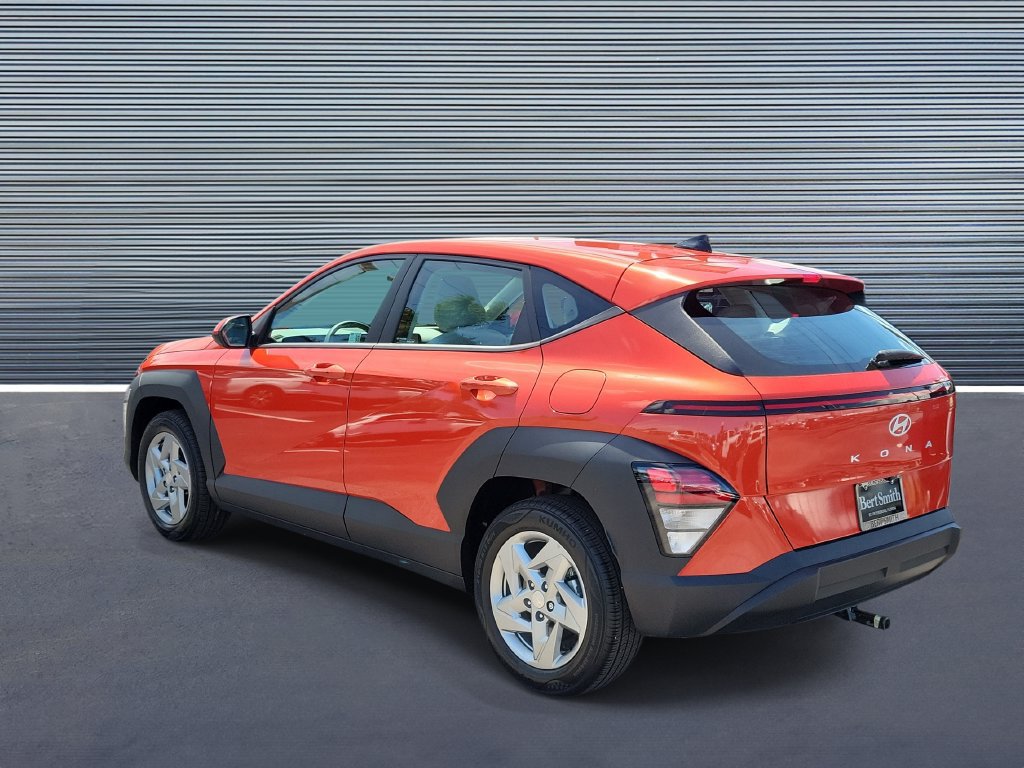 Used 2025 Hyundai Kona SE FWD image 4