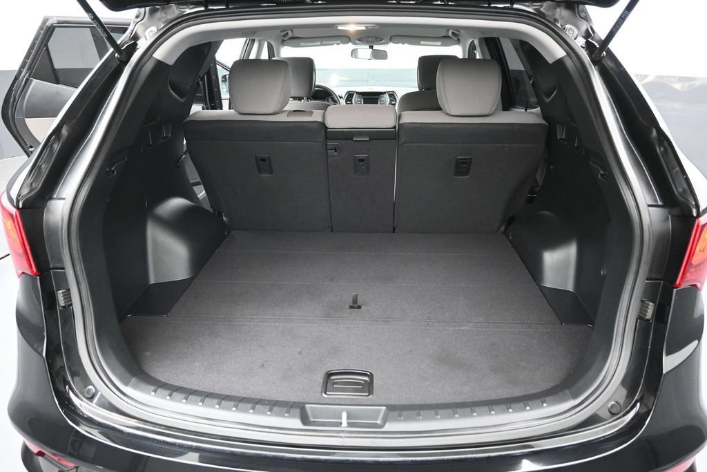 Used 2018 Hyundai Santa Fe Sport FWD image 25