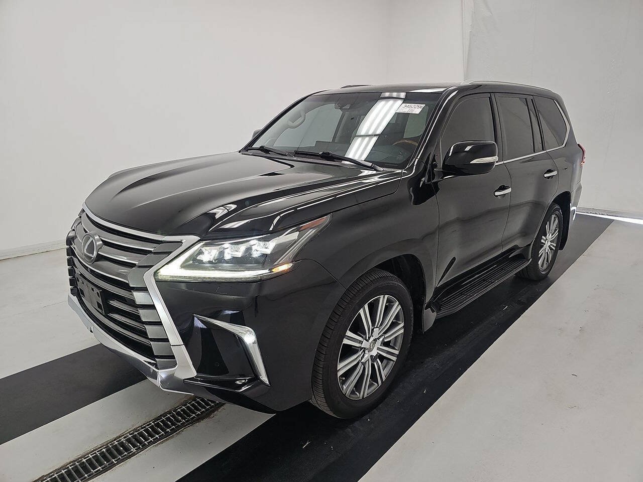 Used 2017 Lexus LX 570 4WD w/ Luxury Package image 1