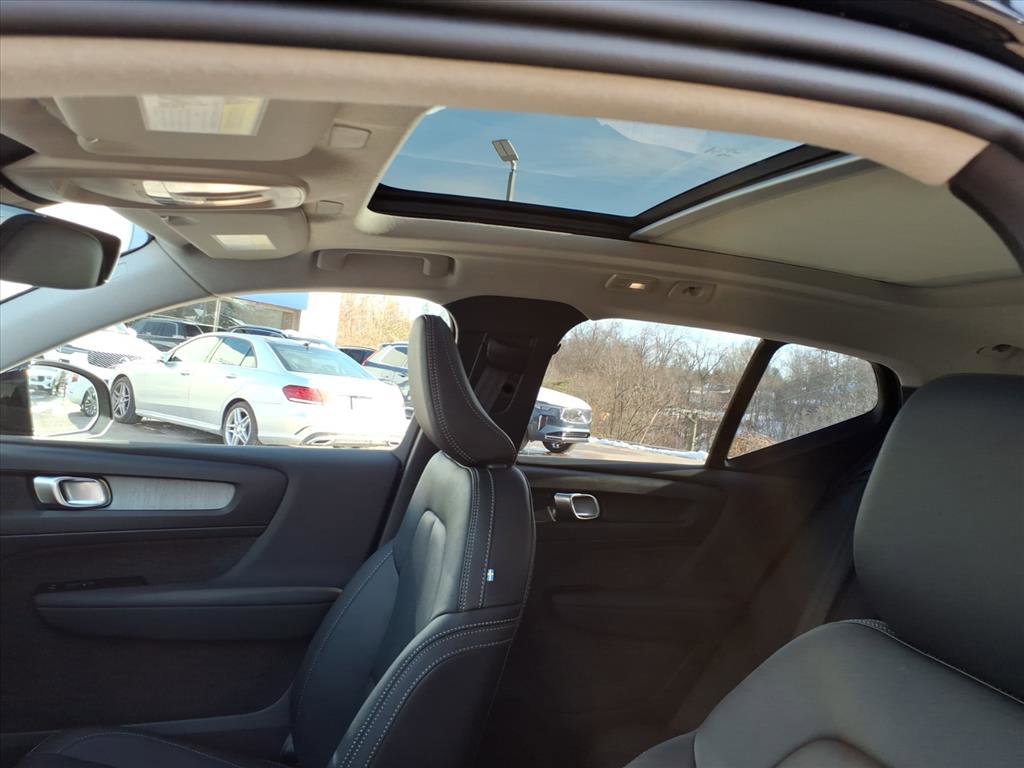 Certified 2026 Volvo XC40 B5 Core w/ Climate Package image 11