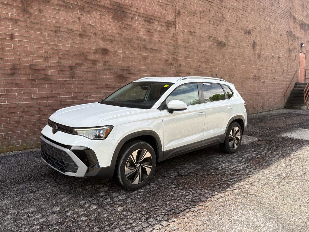 Used 2025 Volkswagen Taos SE