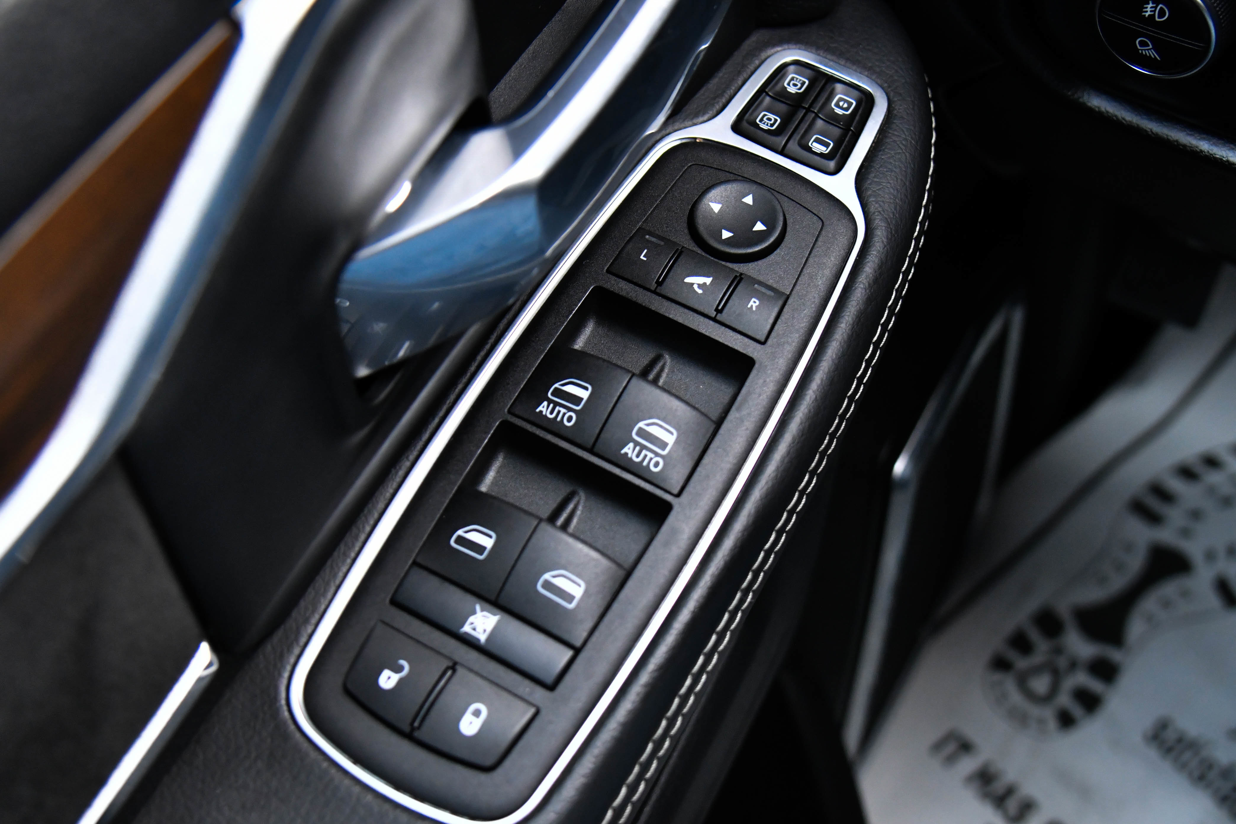 Used 2024 RAM 2500 Laramie image 41