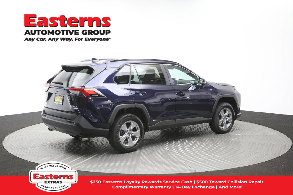 Used 2024 Toyota RAV4 XLE AWD/4WD image 41