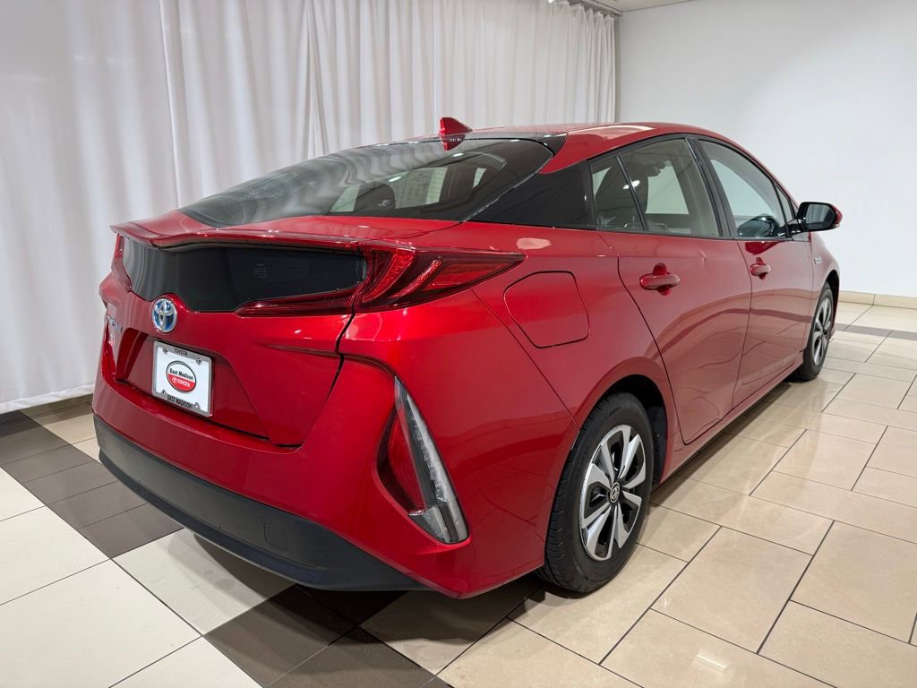 Used 2018 Toyota Prius Prime Plus FWD image 5