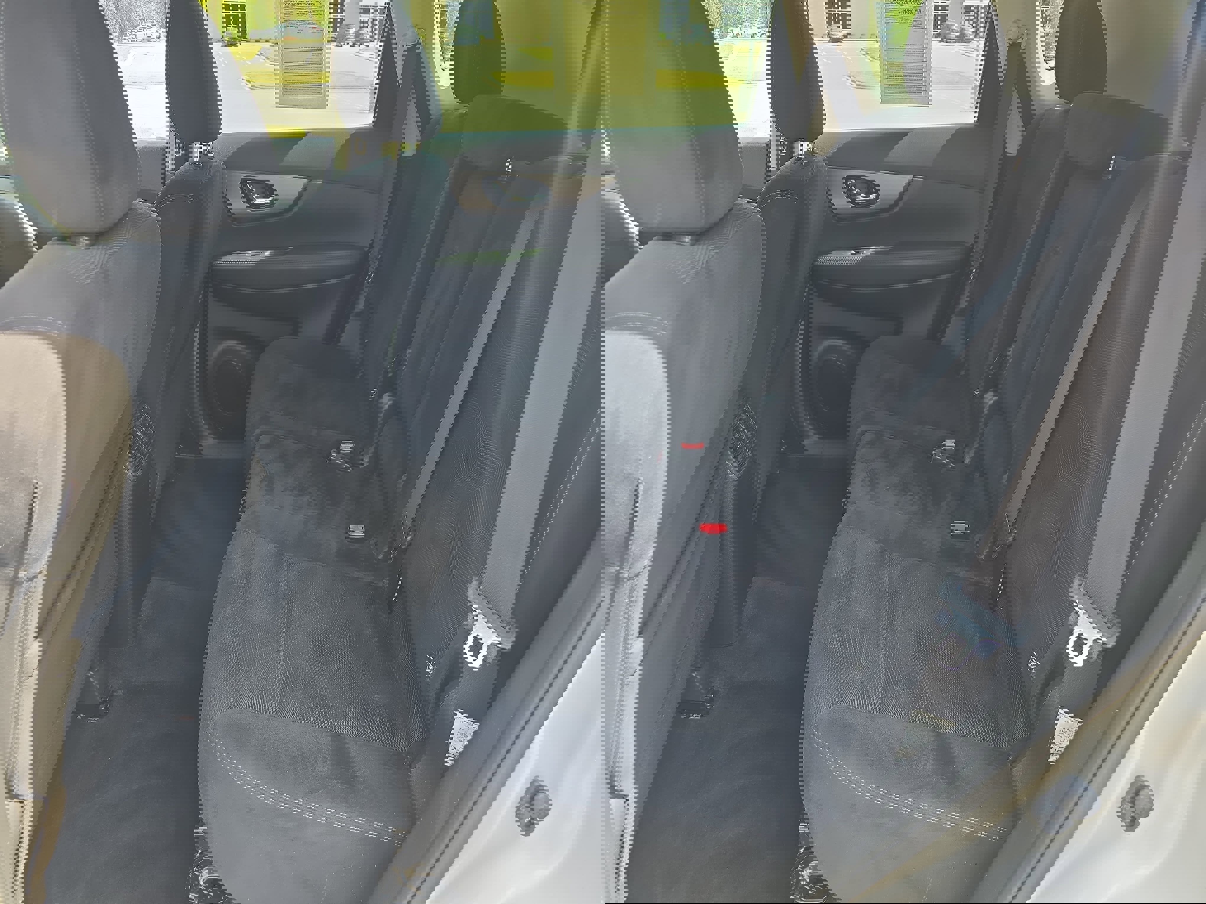 Used 2016 Nissan Rogue S image 16