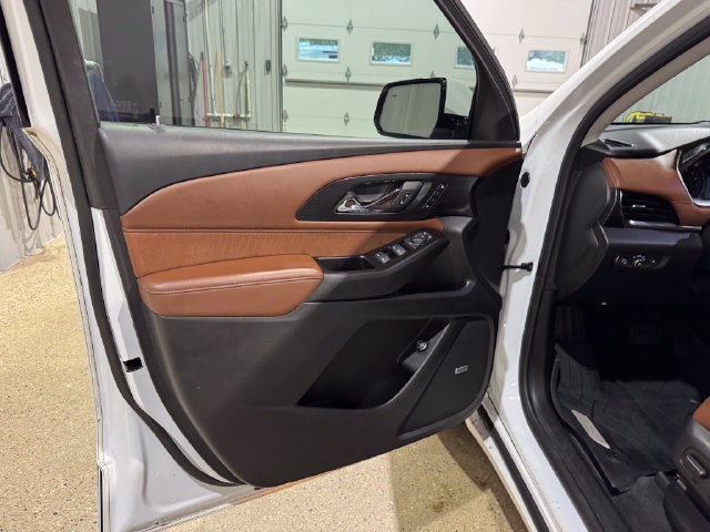 Used 2019 Chevrolet Traverse High Country w/ LPO, Floor Liner Package AWD/4WD image 9