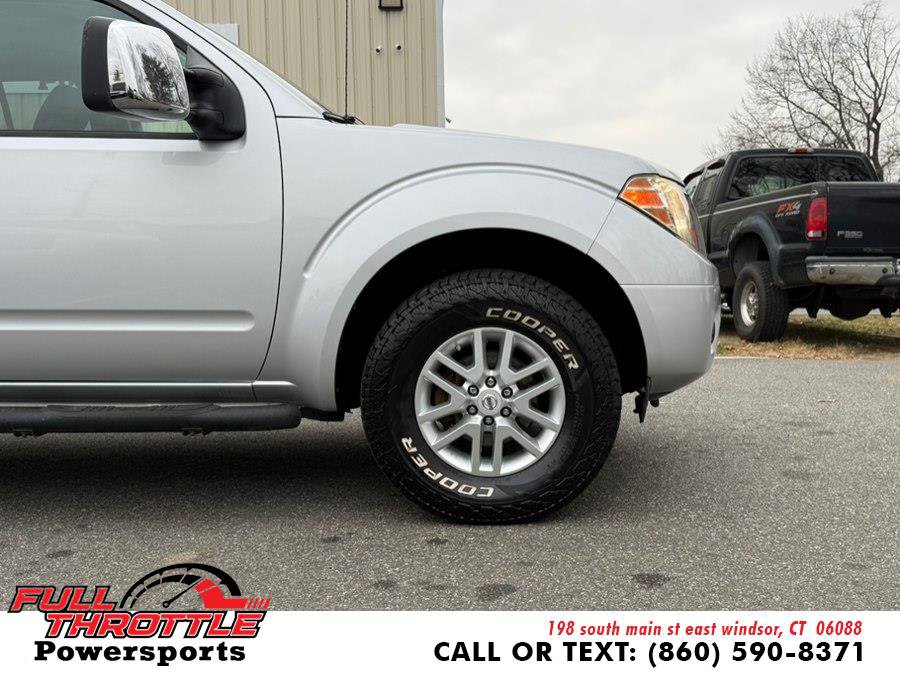 Used 2015 Nissan Frontier SV image 29