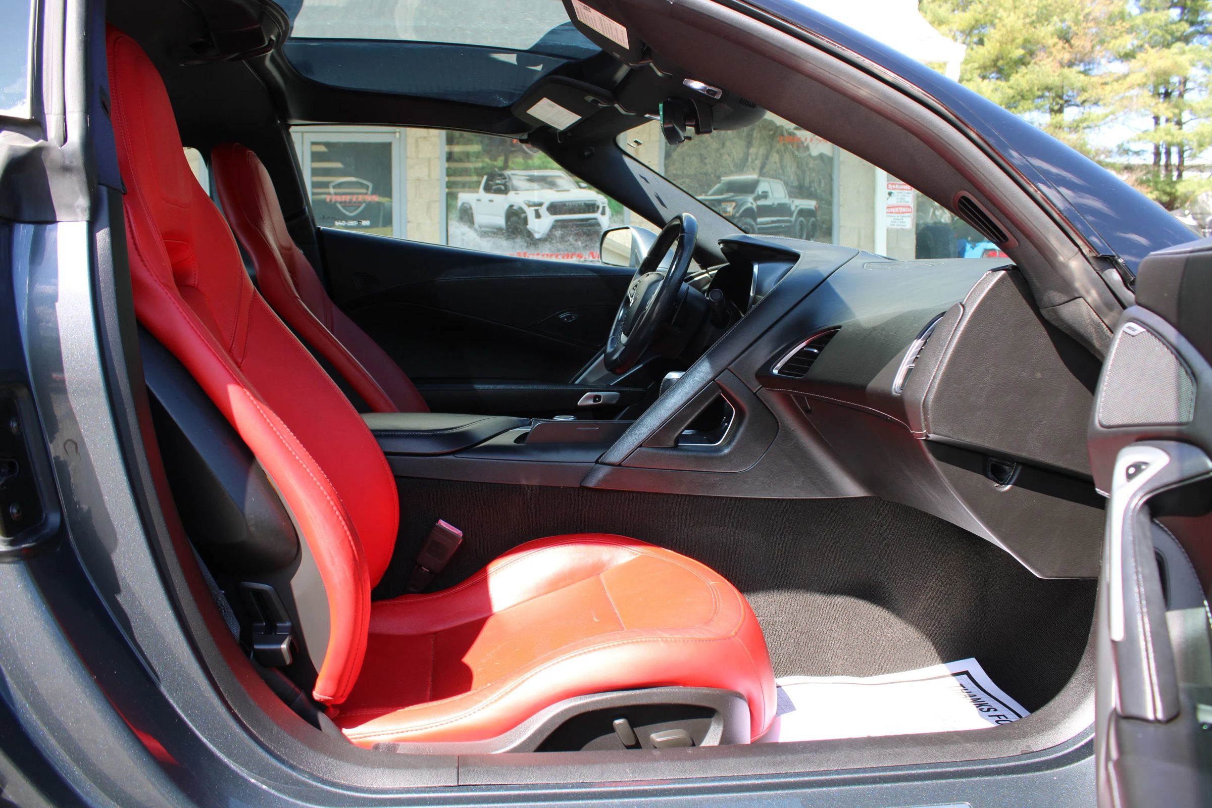 Used 2014 Chevrolet Corvette Stingray Coupe image 22