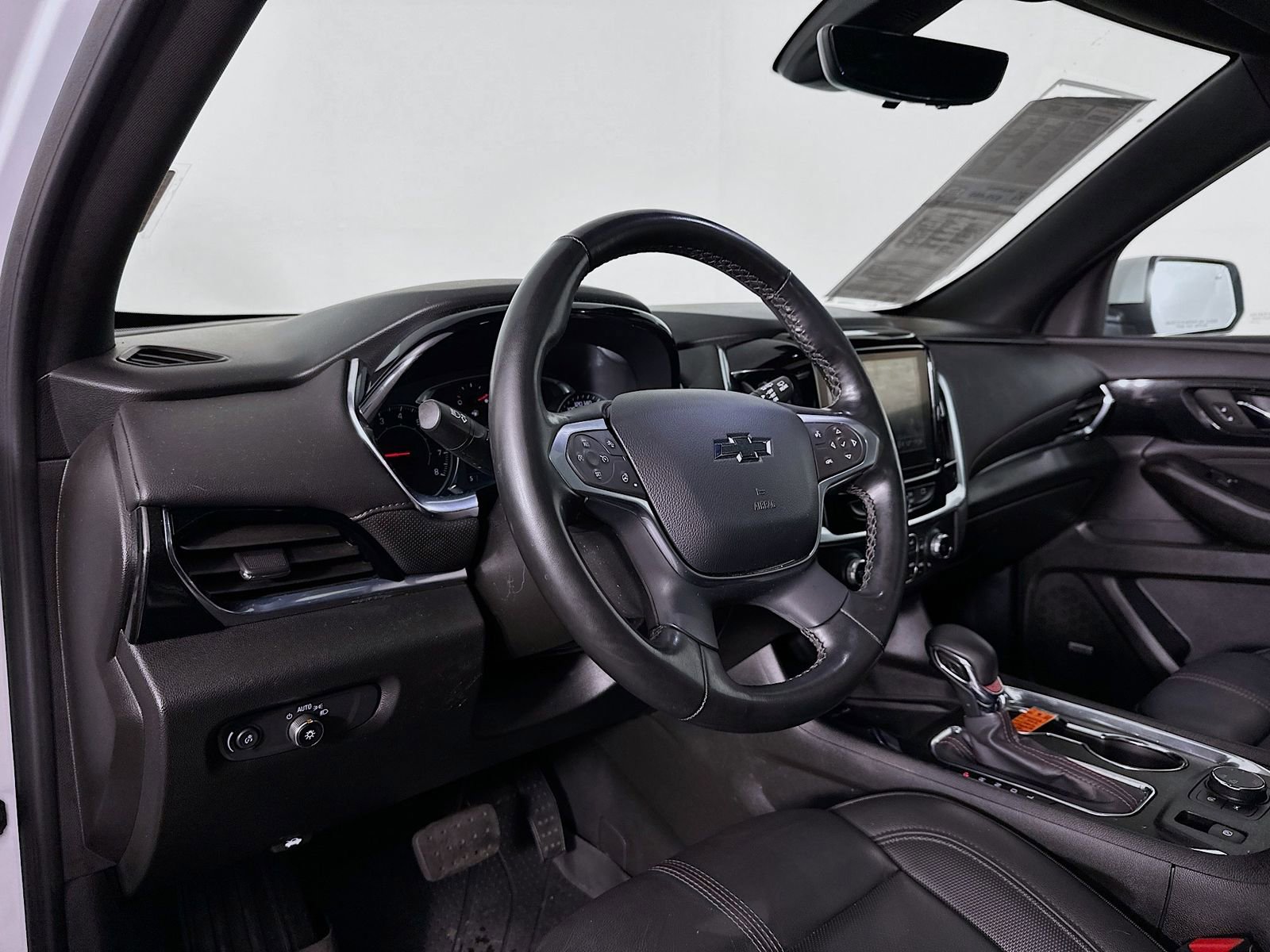 Used 2023 Chevrolet Traverse RS w/ LPO, Floor Liner Package image 10