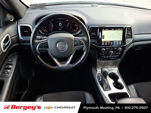 Used 2022 Jeep Grand Cherokee Laredo X image 14