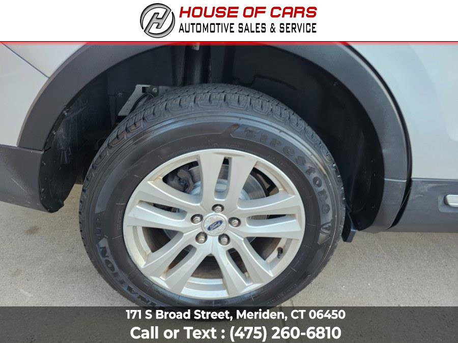 Used 2019 Ford Explorer XLT w/ Equipment Group 202A AWD/4WD image 21