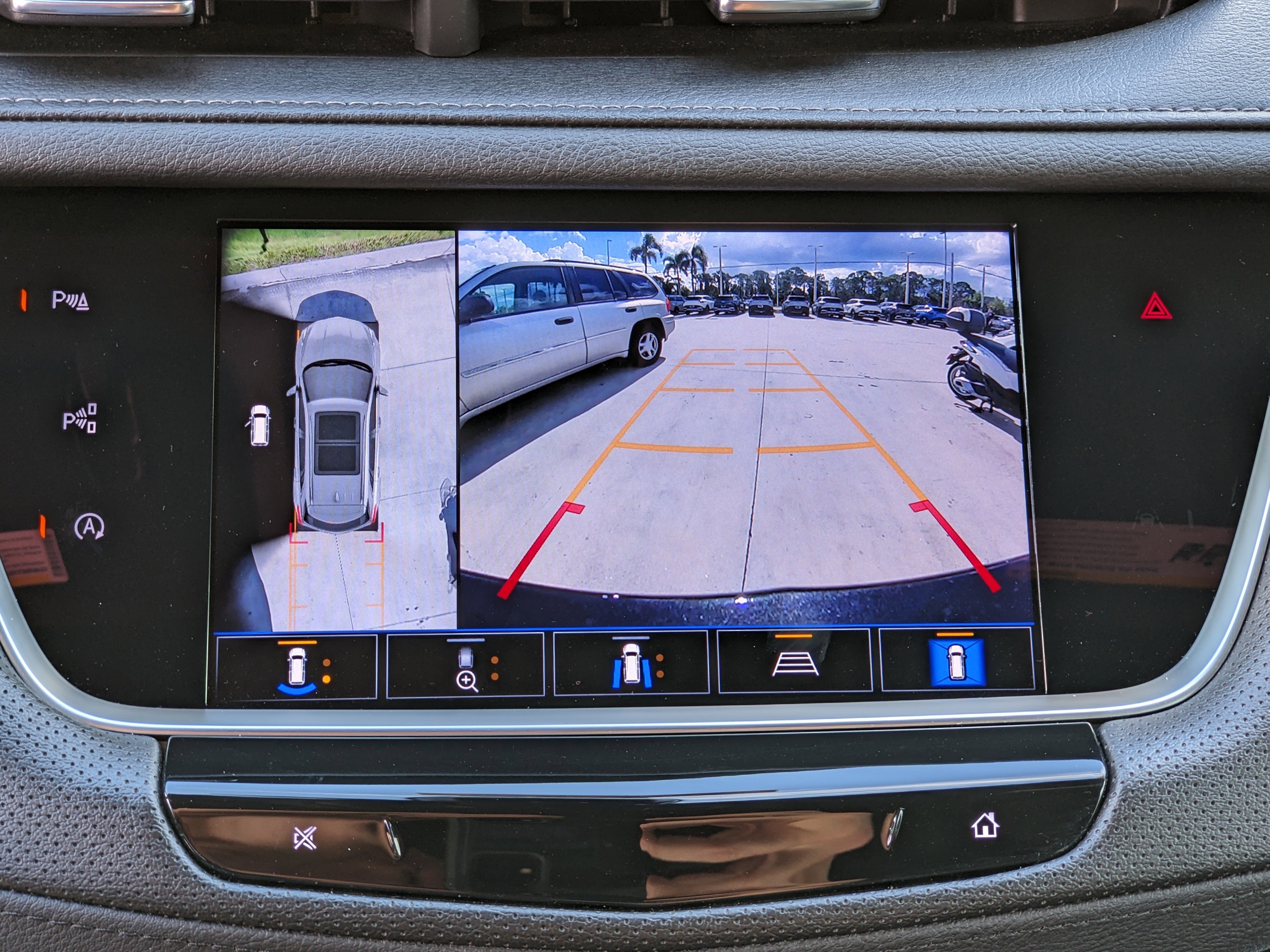 Certified 2022 Cadillac XT5 Premium Luxury w/ Technology Package image 24