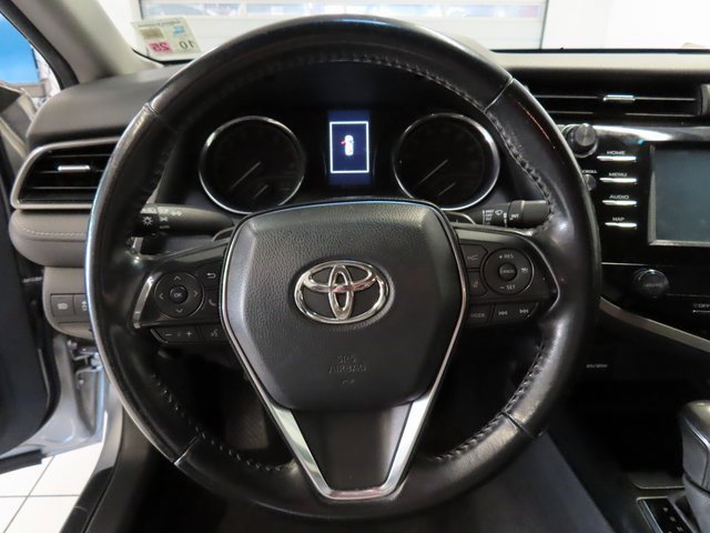 Used 2020 Toyota Camry SE image 8