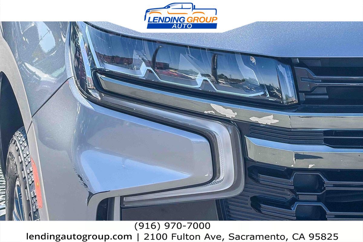 Used 2021 Chevrolet Suburban Z71 w/ Rear Media and Nav Package image 7