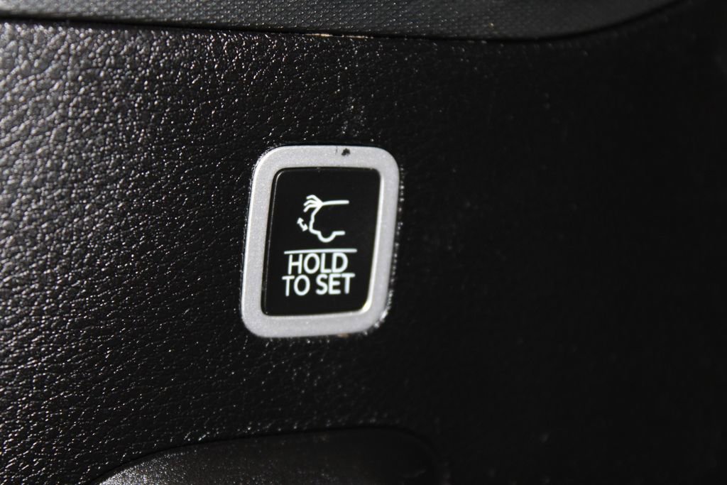 Used 2024 Jeep Wagoneer Series III image 16