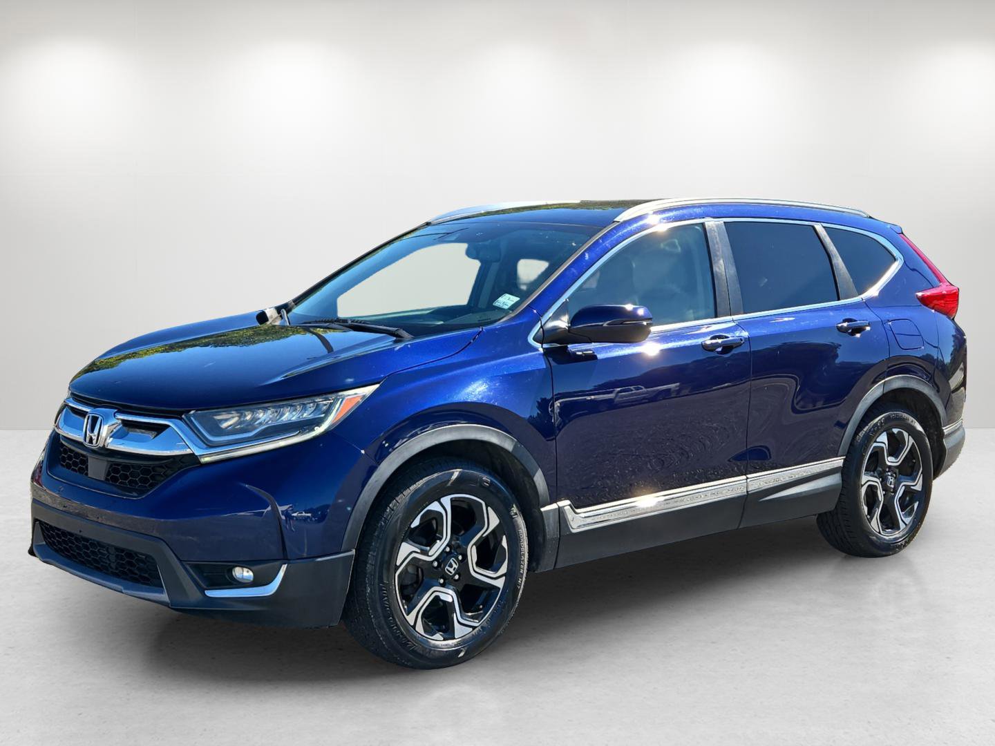 Used 2019 Honda CR-V Touring image 1